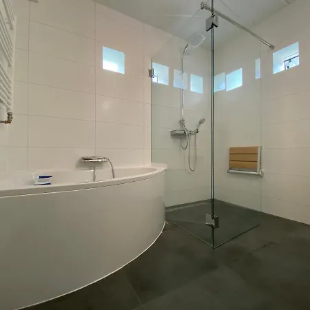 Luxe Familiewoning Veluwe/garderen / Rolstoelgeschikt 度假居